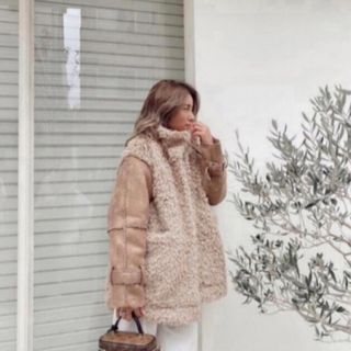 ALEXIASTAM Round Hem Boa Coat Mocha