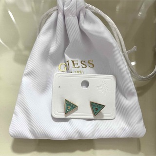 ゲス(GUESS)のGUESS トライアングルロゴスタッズピアス(ピアス)