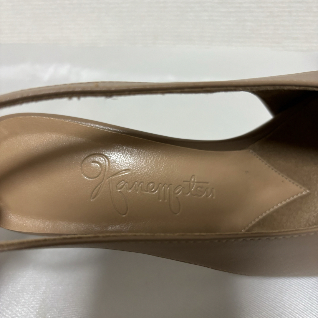 24ss 新品同様■銀座かねまつ■Vカット レザー バックストラップ パンプス 24ss 新品同様■銀座かねまつ■Vカット レザー バックストラップ パンプス