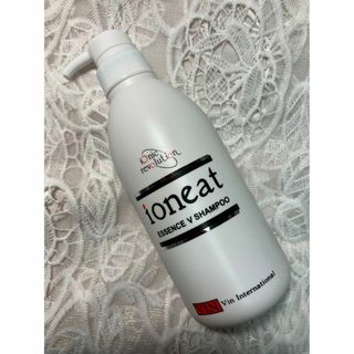 イオニート(ioneat)のイオニート　エッセンスＶシャンプーモイスト　500ml(シャンプー)