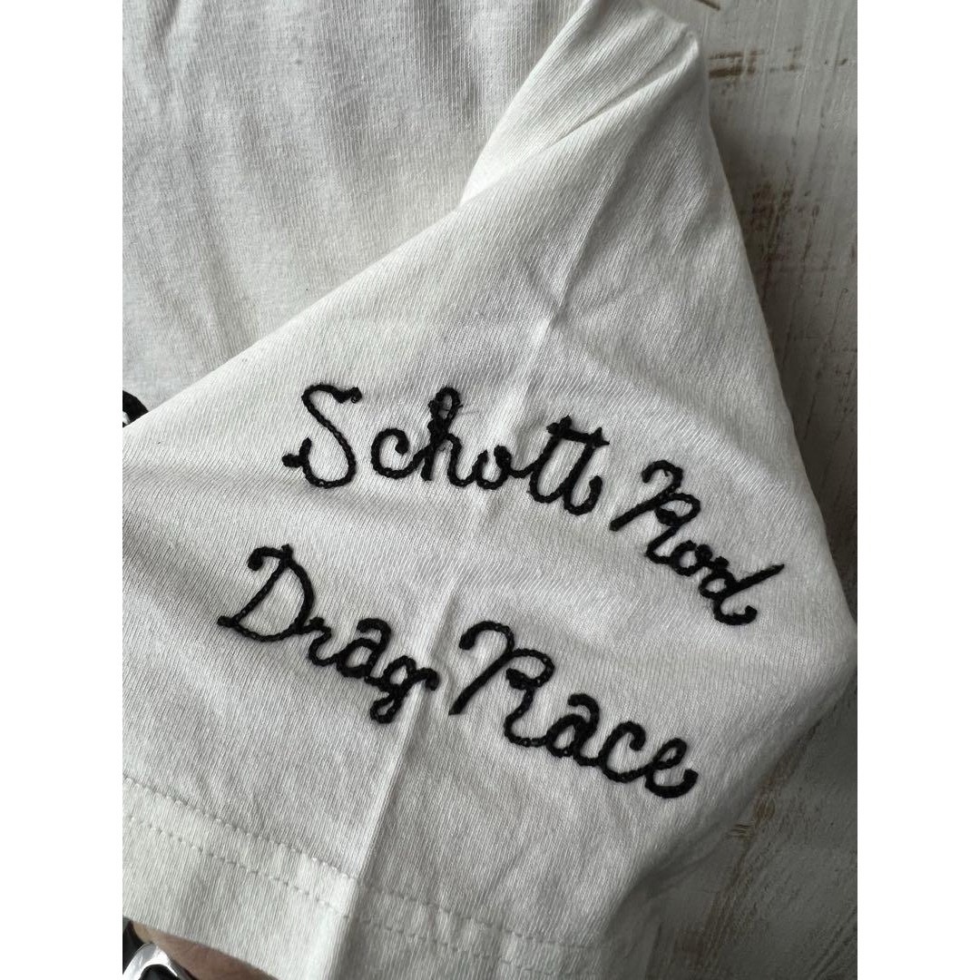 schott(ショット)のSCHOTT ショット　Tシャツ　半袖　DRAG RACE 刺繍 メンズのトップス(Tシャツ/カットソー(半袖/袖なし))の商品写真