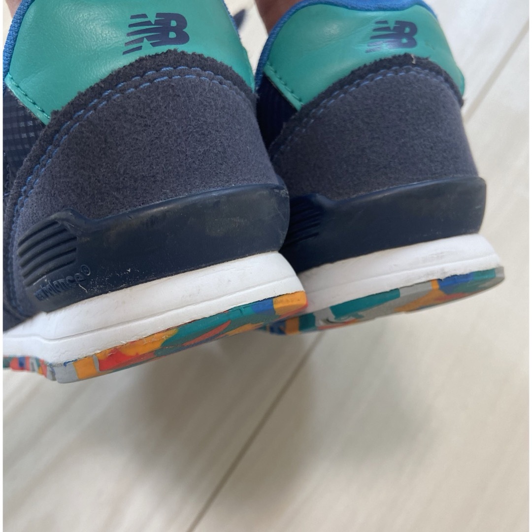 New Balance(ニューバランス)のニューバランス キッズ 996 キッズ/ベビー/マタニティのキッズ靴/シューズ(15cm~)(スニーカー)の商品写真