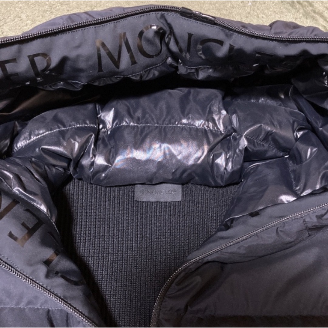 MONCLER(モンクレール)の2021AW MONCLER ニットダウン ブラック XL メンズのジャケット/アウター(ダウンジャケット)の商品写真