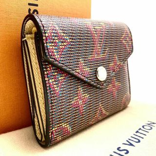 ルイヴィトン(LOUIS VUITTON)のルイヴィトン LVポップ ポルトフォイユ ゾエ ローズ 三つ折り財布 60423(折り財布)