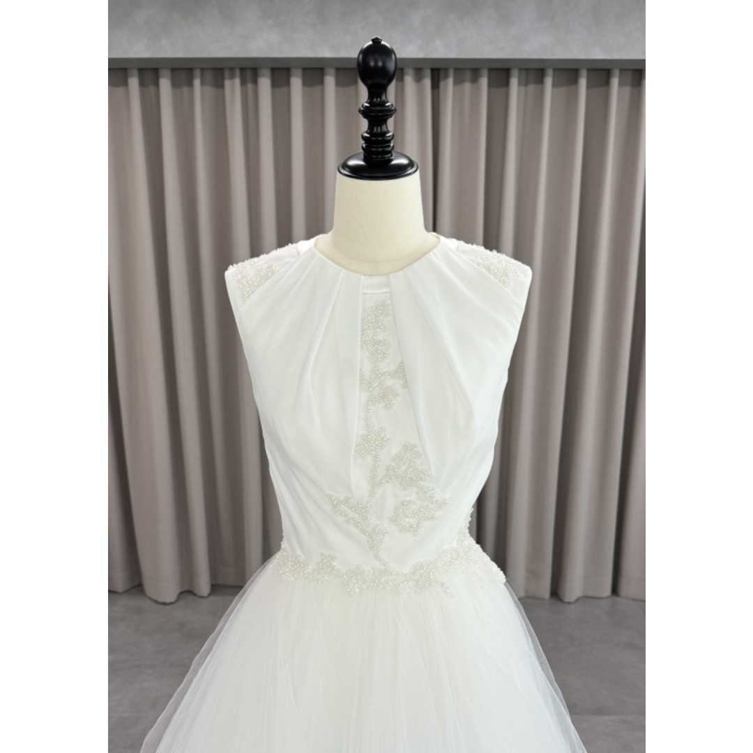 デヴィッドフィールデン David Fielden Aライン ウェディングドレス ホワイト 白 ファーストオーナー ノースリーブ チュール レディースのフォーマル/ドレス(ウェディングドレス)の商品写真