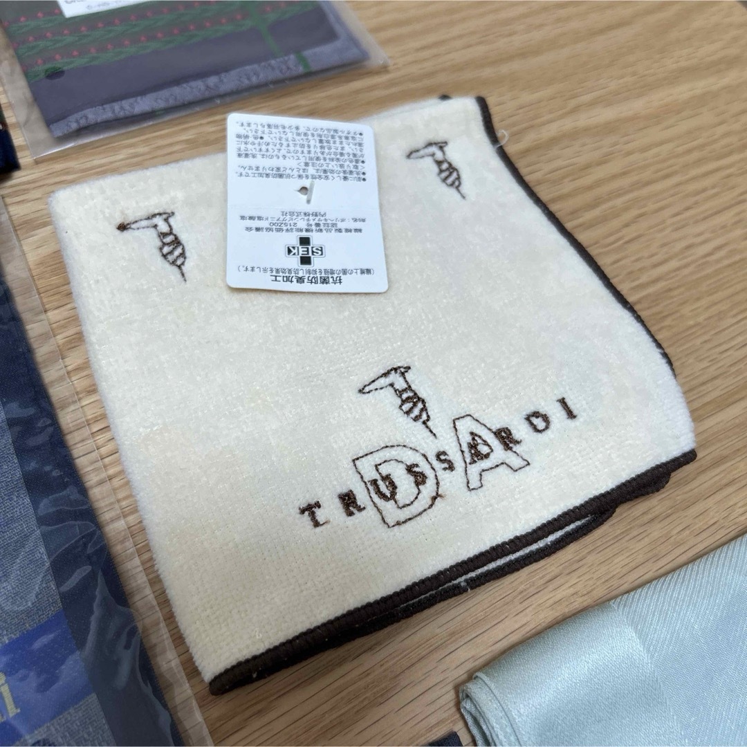Trussardi(トラサルディ)のメンズ ブランドハンカチ　9枚セット　ブルー系 メンズのファッション小物(ハンカチ/ポケットチーフ)の商品写真