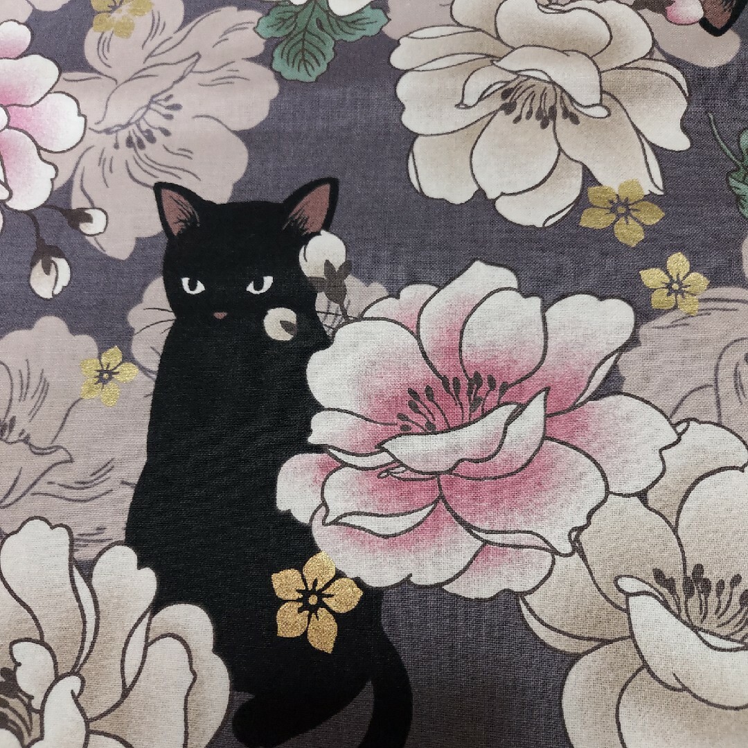 百花繚乱　猫ボタン　120㎝ ハンドメイドの素材/材料(生地/糸)の商品写真