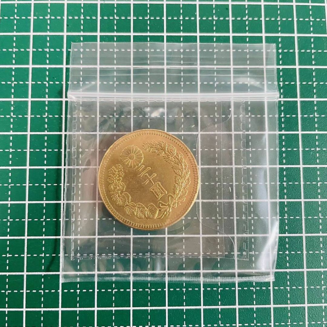 新20圓金貨 大正9年　レプリカコイン　新20円 エンタメ/ホビーの美術品/アンティーク(貨幣)の商品写真