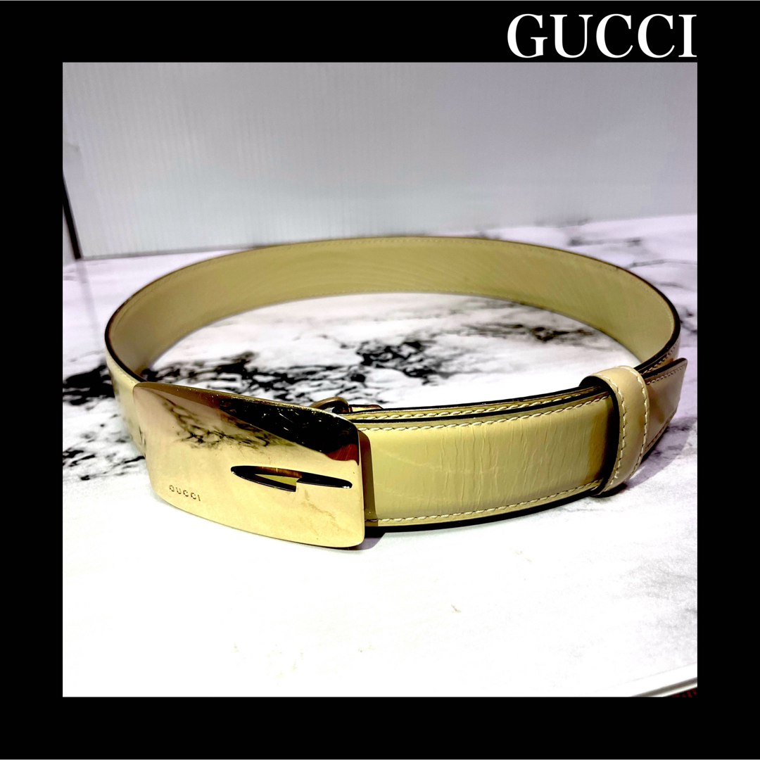 Gucci(グッチ)の 【Gマークゴールド】GUCCI  ベルト　グッチ　ホワイト レディースのファッション小物(ベルト)の商品写真