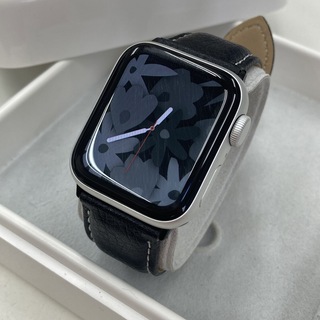 アップルウォッチ(Apple Watch)のapple watch se 40mm アップルウォッチ スマートウォッチ(その他)