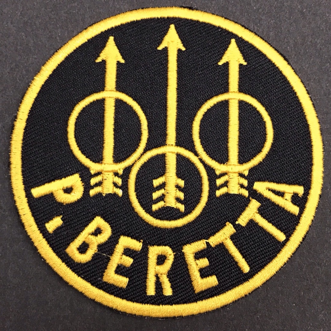P・BERETTA ベレッタロゴ アイロンパッチ クレー 狩猟 サバゲー  19 メンズの帽子(その他)の商品写真