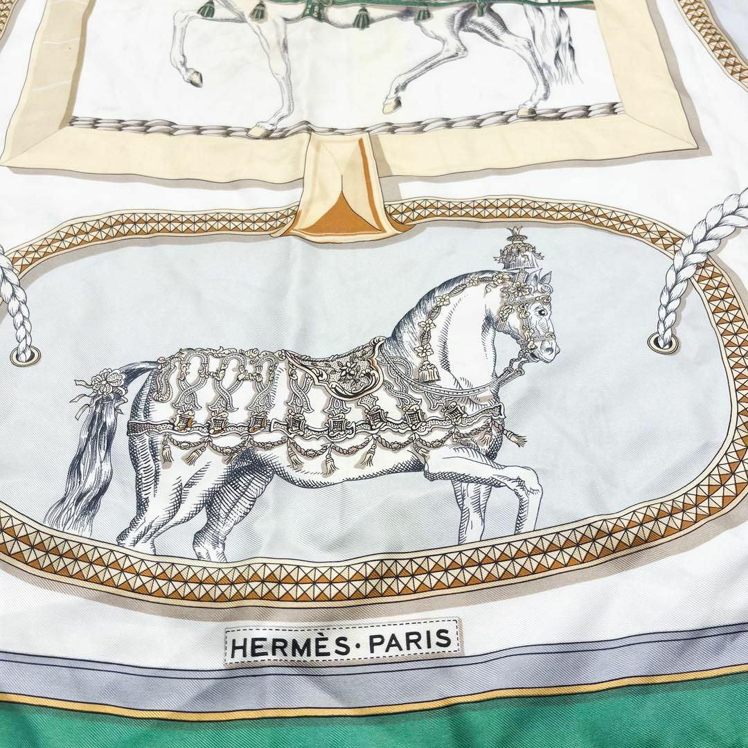 Hermes(エルメス)のエルメス　スカーフ カレ90 GRANDAPPARAT シルク100% レディースのファッション小物(バンダナ/スカーフ)の商品写真