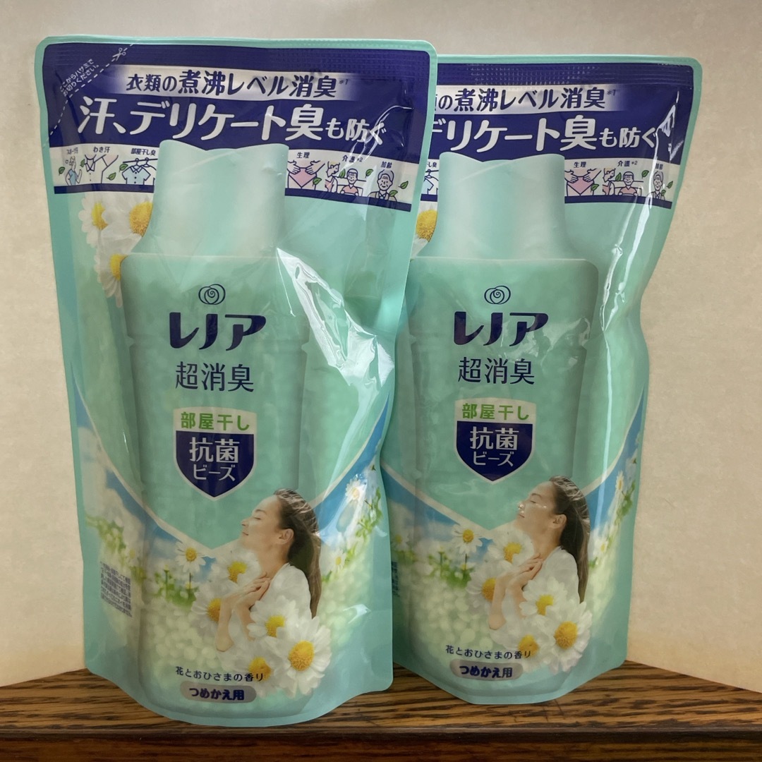 レノア超消臭抗菌ビーズ 部屋干し 花とおひさま 詰替 430ml ✖️2コ インテリア/住まい/日用品の日用品/生活雑貨/旅行(洗剤/柔軟剤)の商品写真