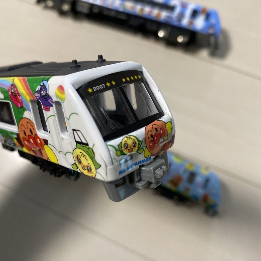 ♡pinky⭐︎様　アンパンマン　列車　鉄道　電車　JR エンタメ/ホビーのおもちゃ/ぬいぐるみ(鉄道模型)の商品写真
