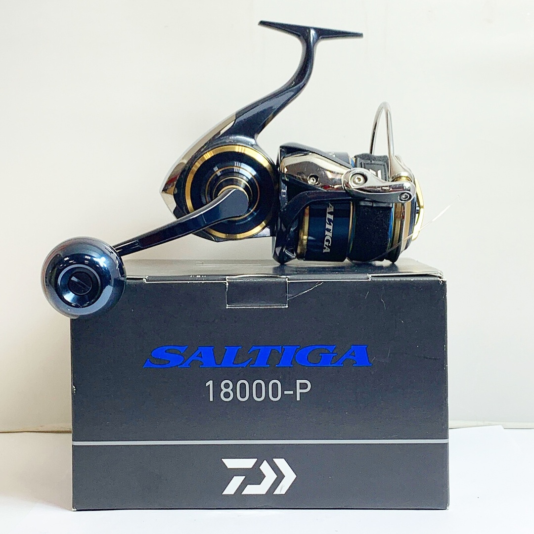 DAIWA(ダイワ)の★★DAIWA ダイワ 20 ソルティガ 18000　スピニングリール　箱、ポーチ付 272797 スポーツ/アウトドアのフィッシング(リール)の商品写真