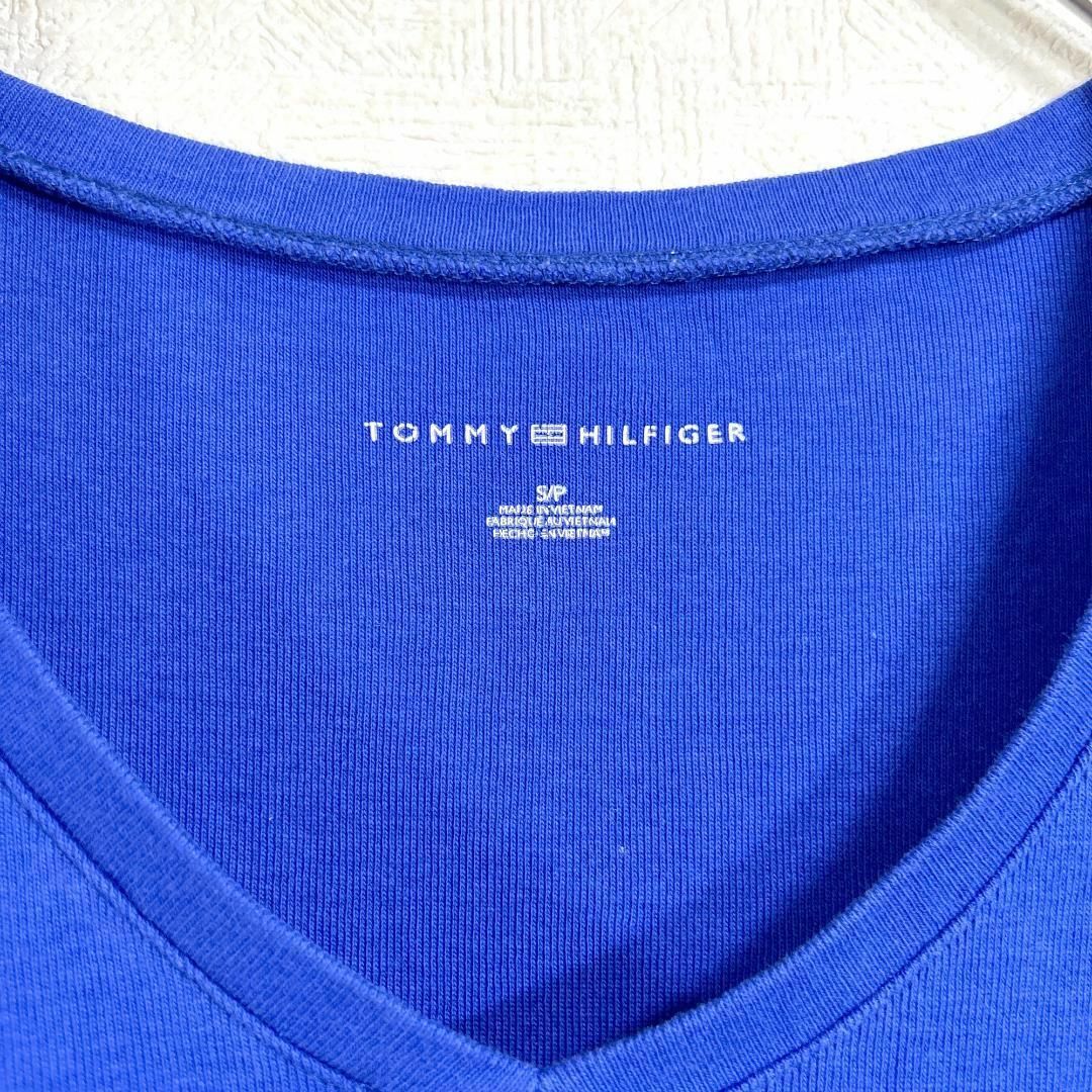 TOMMY HILFIGER(トミーヒルフィガー)のトミーヒルフィガー　Ｖネックカットソー Ｔシャツ Sサイズ ブルー ♪ レディースのトップス(カットソー(半袖/袖なし))の商品写真