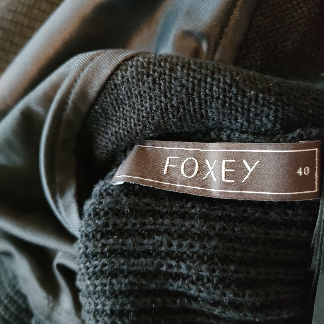 FOXEY(フォクシー)のハニー様専用（美品）フォクシーニットワンピース レディースのワンピース(ひざ丈ワンピース)の商品写真