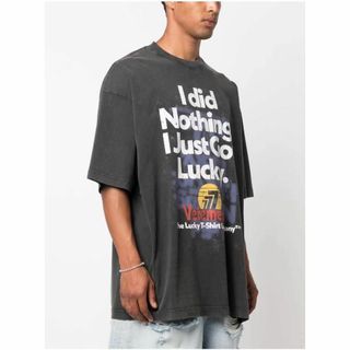 人気VETEMENTS  Tシャツ