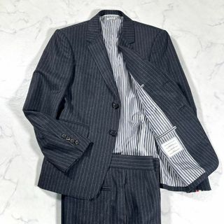 トムブラウン(THOM BROWNE)の【極美品】THOM BROWNE トムブラウン　ストライプスーツ　セットアップ(その他)