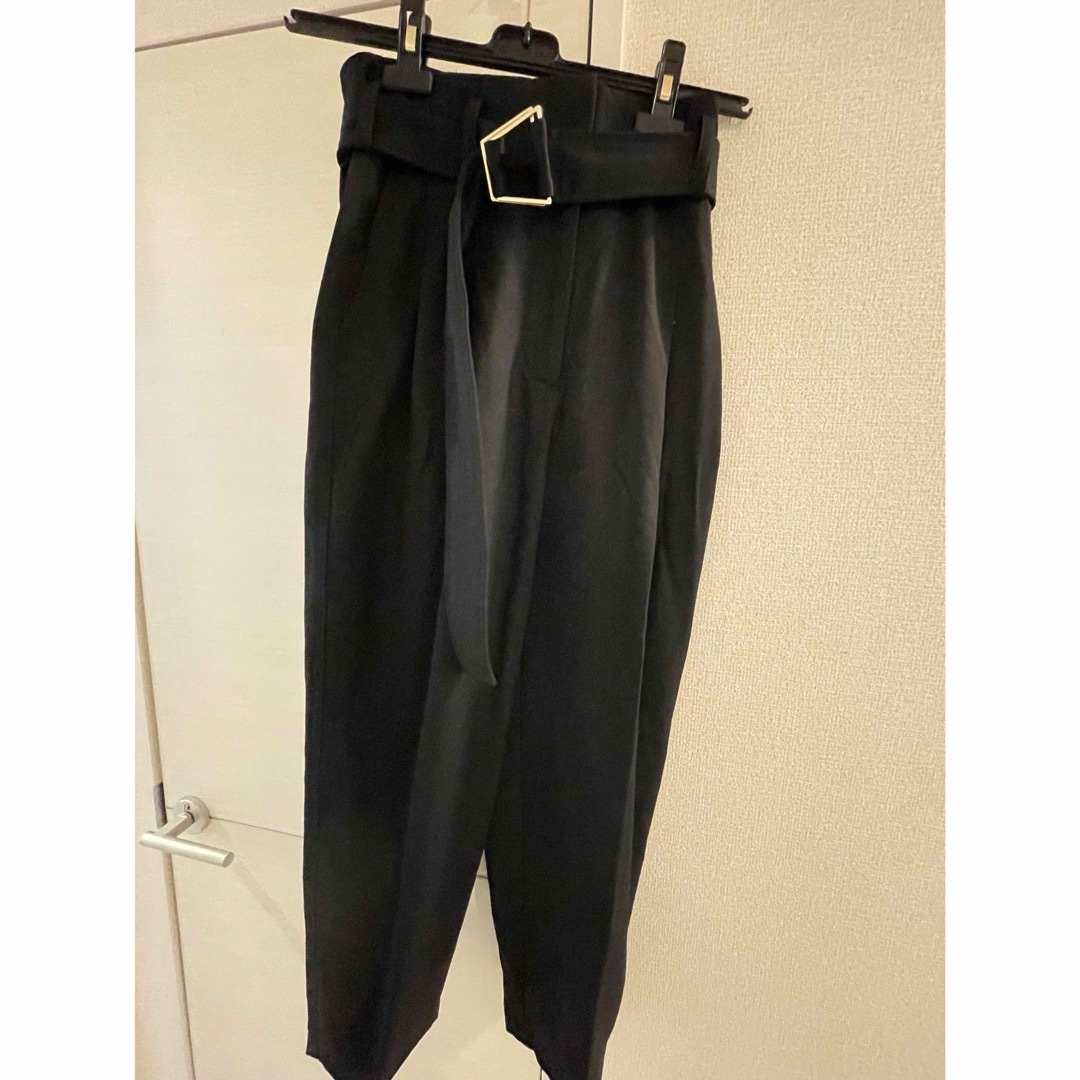 3.1 Phillip Lim(スリーワンフィリップリム)の3.1フィリップリム　テーパードパンツ レディースのパンツ(カジュアルパンツ)の商品写真