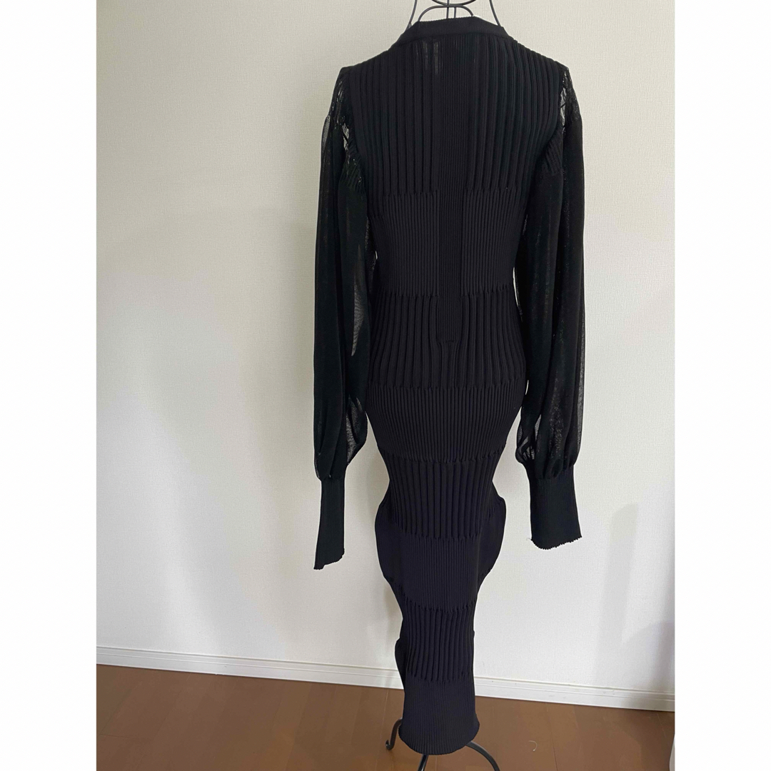 ISSEY MIYAKE(イッセイミヤケ)のCFCL  LONG PUFF SLEEVE DRESS ロングパフスリーブ レディースのワンピース(ロングワンピース/マキシワンピース)の商品写真