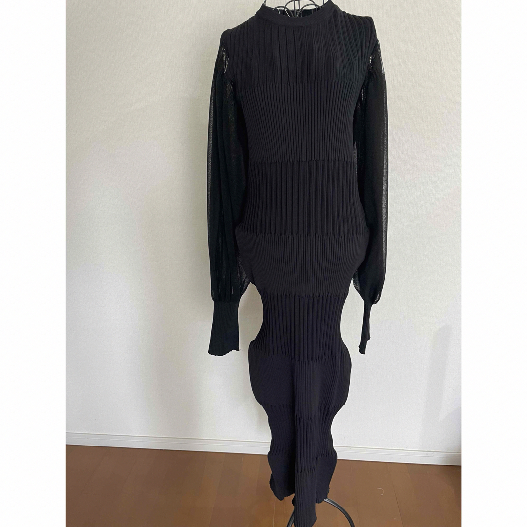 ISSEY MIYAKE(イッセイミヤケ)のCFCL  LONG PUFF SLEEVE DRESS ロングパフスリーブ レディースのワンピース(ロングワンピース/マキシワンピース)の商品写真