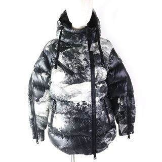 未使用品△MONCLER GENIUS 2 モンクレール ジーニアス 2 18-19AW LIRIOPE マウンテン柄 ジップアップ ダウンジャケット ブラック系 00 ハンガー・ガーメント付き 正規品 レディース(ダウンジャケット)