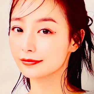 【5217】宇垣美里さん　美的　2024年5月号　切り抜き(アート/エンタメ/ホビー)