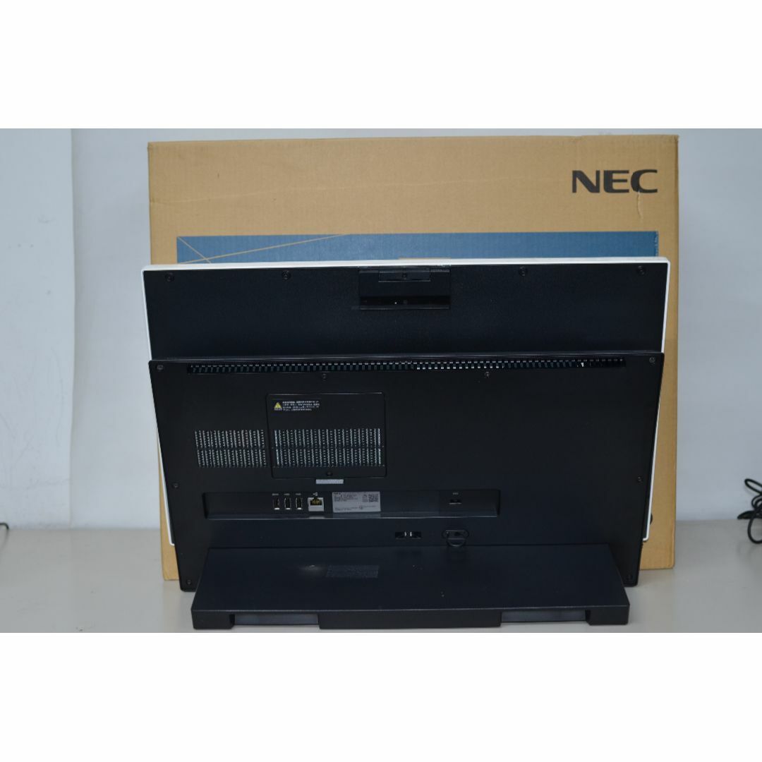 中古美品 一体型パソコン NEC PC-GD18CTCAF スマホ/家電/カメラのPC/タブレット(デスクトップ型PC)の商品写真