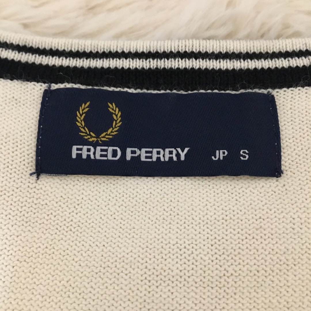 FRED PERRY(フレッドペリー)のフレッドペリー　ニット　バイカラー　 レディースのトップス(ニット/セーター)の商品写真