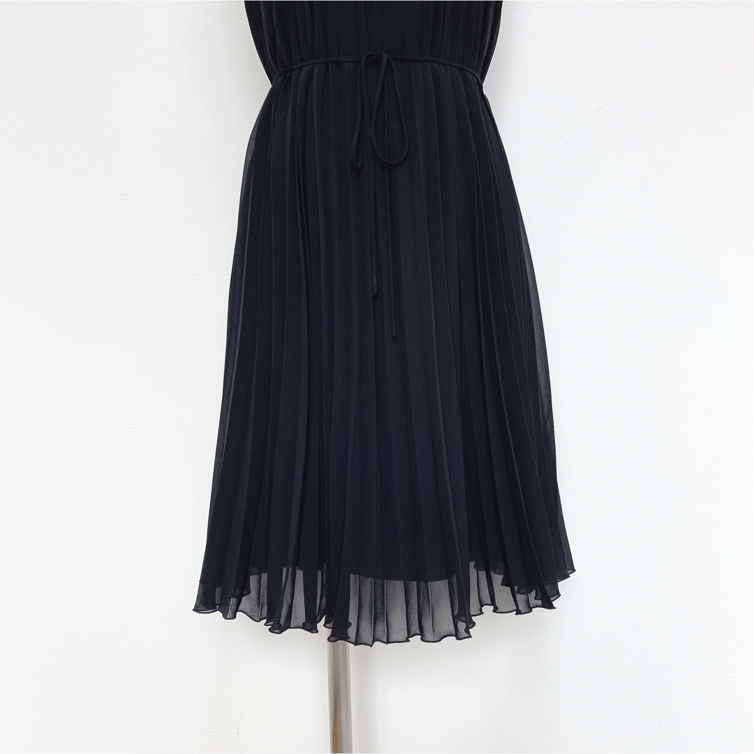 【美品✨】ANAYI❤️アナイ ✨サイズ36✨レース付きプリーツワンピース ✨ 【美品✨】ANAYI❤️アナイ ✨サイズ36✨レース付きプリーツワンピース ✨