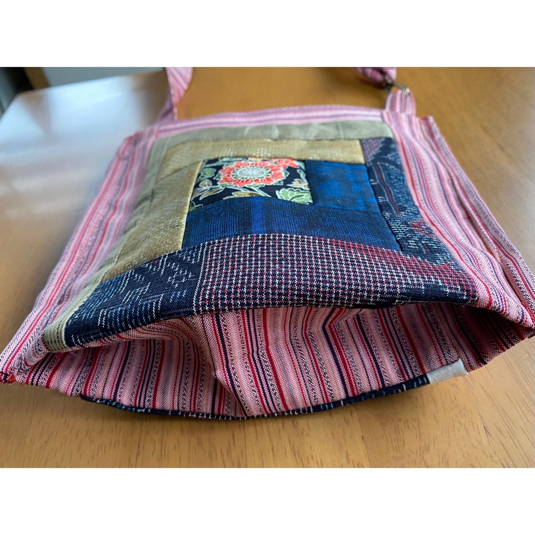 パッチワークポシェット　紬とピンク レディースのバッグ(ショルダーバッグ)の商品写真