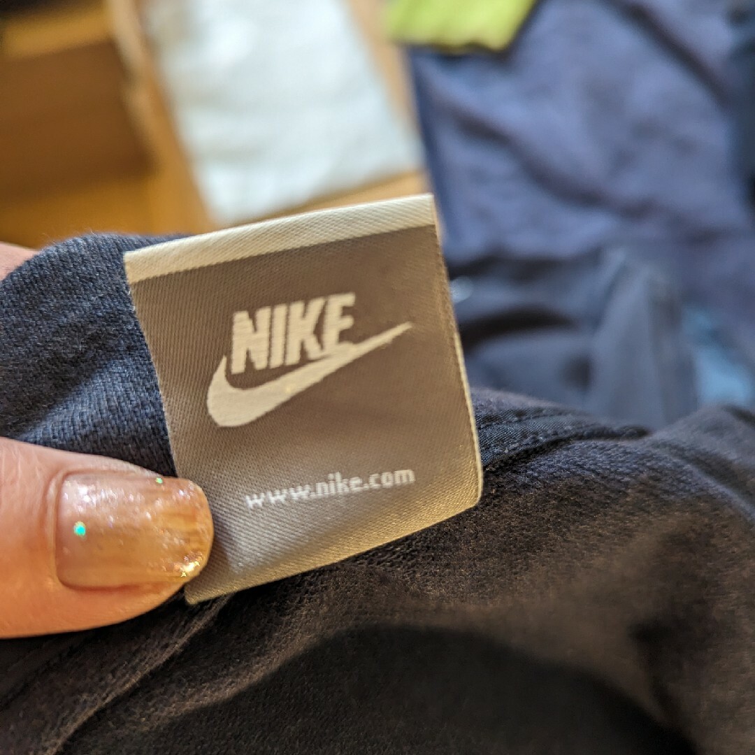 NIKE(ナイキ)のNIKE　古着パーカー　フード無し　ナイキL メンズのトップス(パーカー)の商品写真