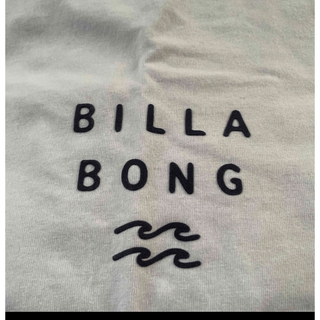 ビラボン(billabong)の【最新！】BILLABONG　ロゴマーク入りTシャツ　ビラボン　L 白　大人気！(Tシャツ/カットソー(半袖/袖なし))