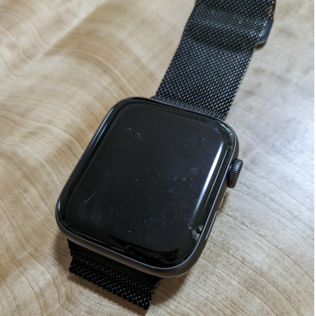 Apple(アップル)のApple Watch SE (GPSモデル) メンズの時計(腕時計(デジタル))の商品写真