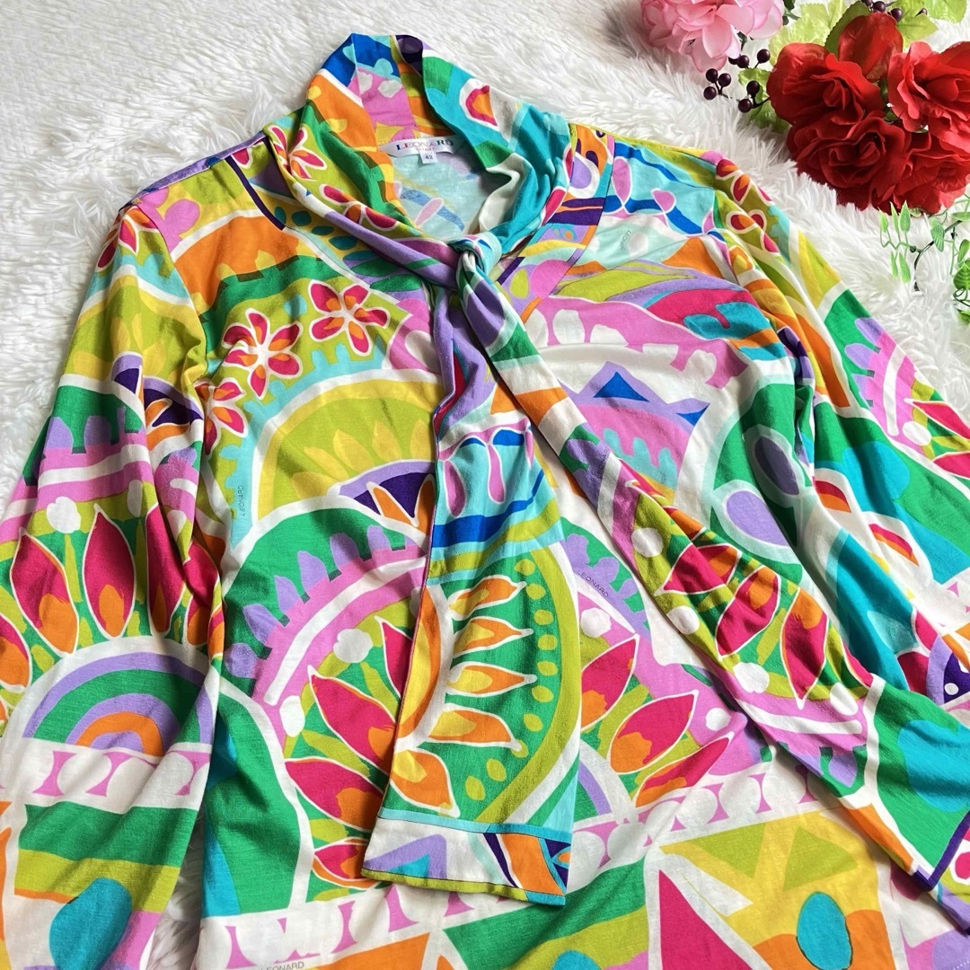 大きいサイズ/美品★レオナール ブラウス 7分袖 カットソー 総柄 タイ付き42 大きいサイズ/美品★レオナール ブラウス 7分袖 カットソー 総柄 タイ付き42