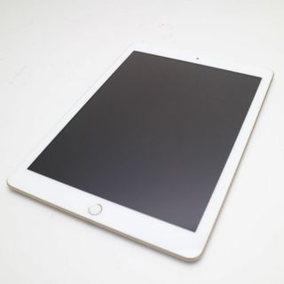 アップル(Apple)の超美品 SIMフリー iPad 第5世代 32GB ゴールド  M888(タブレット)