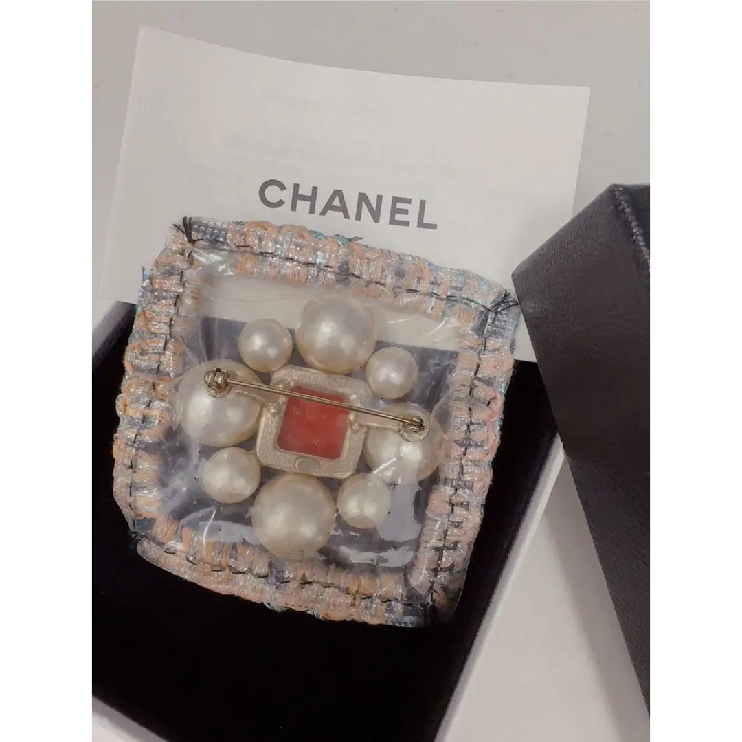 CHANEL(シャネル)の【レア】CHANEL シャネルパールブローチ　ツイードブローチ　　パール レディースのアクセサリー(ブローチ/コサージュ)の商品写真