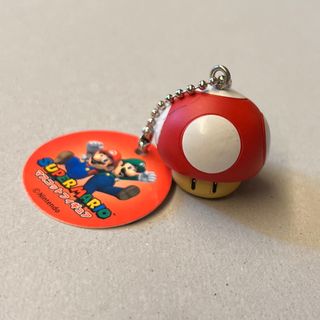 スーパーマリオフィギュアキーホルダー　スーパーきのこ　Nintendo