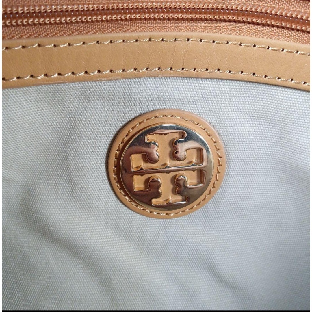Tory Burch(トリーバーチ)のトリーバーチ　トートバッグ　バッグ　キャンバス　大容量　美品 レディースのバッグ(トートバッグ)の商品写真