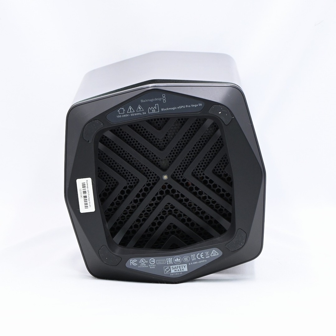 Blackmagic Design eGPU Pro Vega 56の通販 by Flagship Camera Blackmagic Design eGPU Pro Vega 56の通販 by Flagship Camera