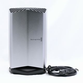 Blackmagic Design eGPU Pro Vega 56(ビデオカメラ)