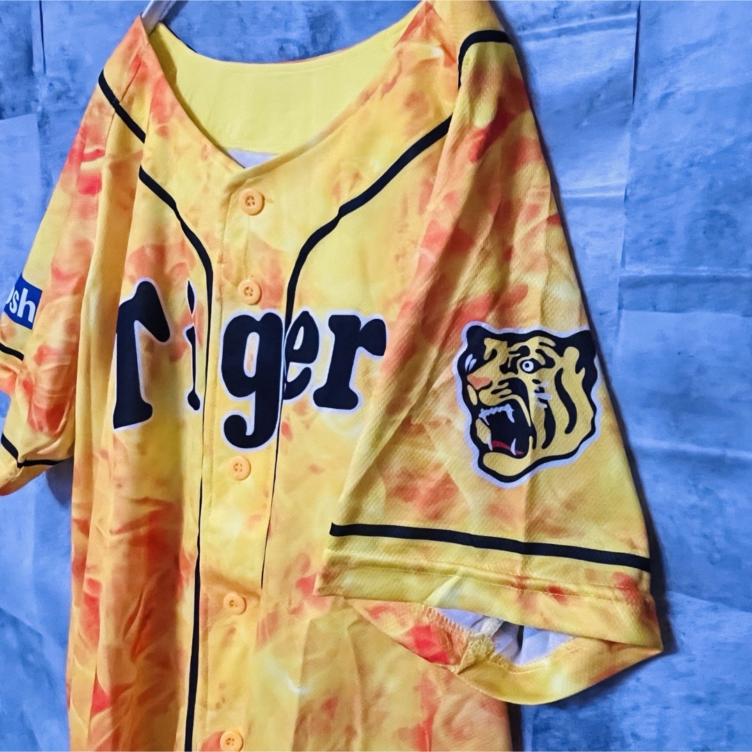 阪神タイガース(ハンシンタイガース)の阪神タイガースユニホーム　応援グッズ　レプリカ スポーツ/アウトドアの野球(応援グッズ)の商品写真