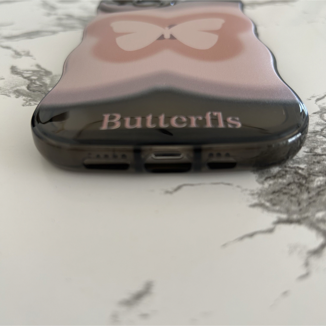 Butterflyブラック　iPhone14 ケースカバー スマホ/家電/カメラのスマホアクセサリー(iPhoneケース)の商品写真