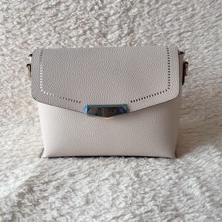 D.KELLY ショルダーバッグ インバッグ  IVORY アイボリー(ショルダーバッグ)