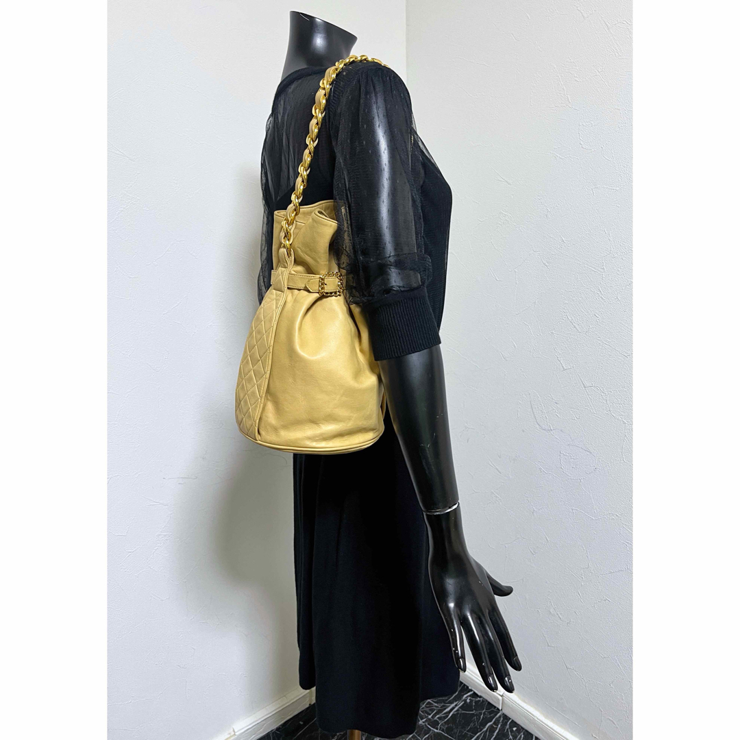 CHANEL - 希少 国内正規物 ヴィンテージ シャネル 巾着 チェーン CHANEL - 希少 国内正規物 ヴィンテージ シャネル 巾着 チェーン
