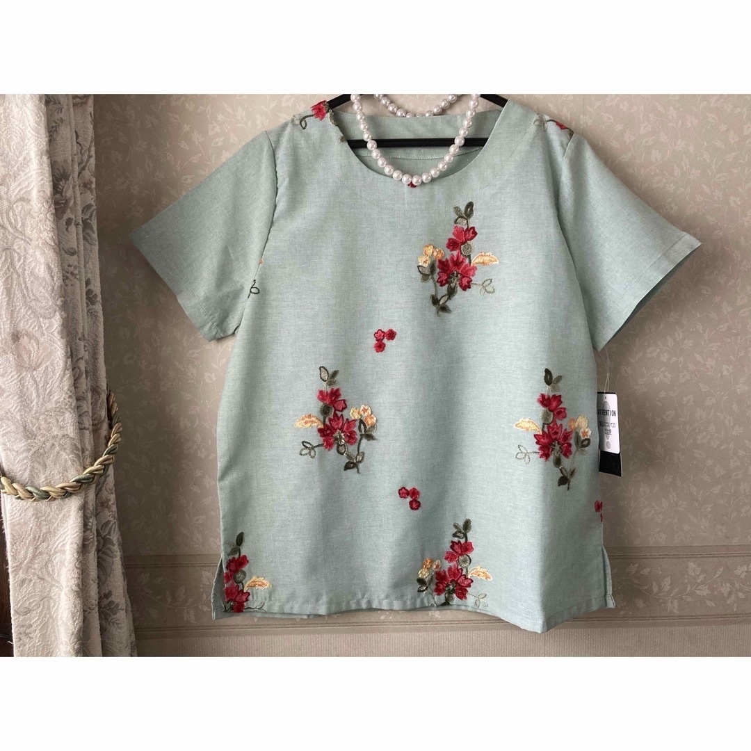 ★セレクトショップ・カットソー★グリーンお花刺繍L★母の日 メンズのトップス(Tシャツ/カットソー(半袖/袖なし))の商品写真