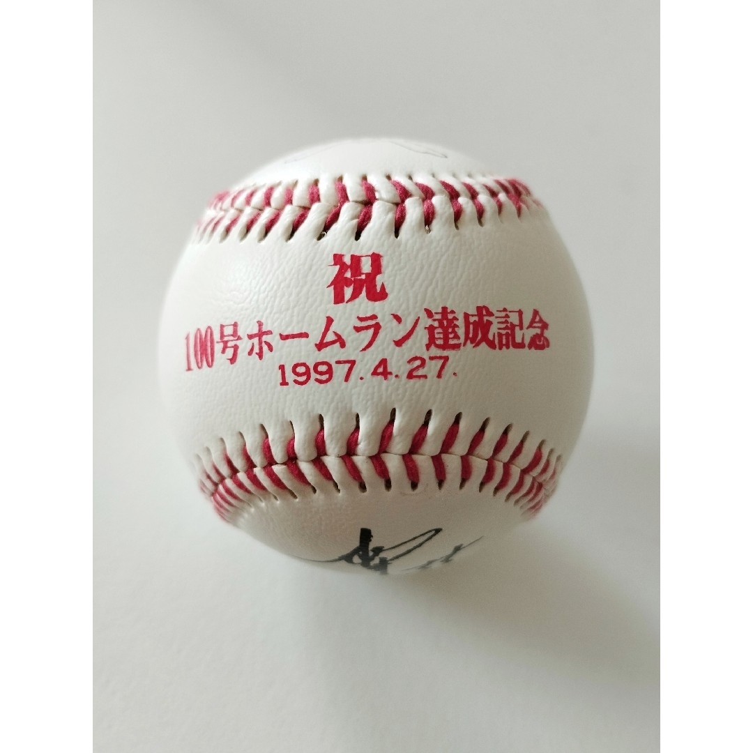 松井秀喜　100号ホームラン達成記念レプリカサインボール スポーツ/アウトドアの野球(記念品/関連グッズ)の商品写真