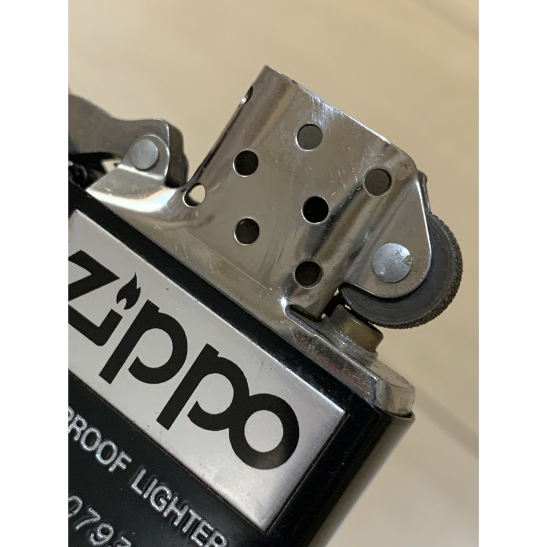 ZIPPO(ジッポー)のジッポ　ライター　黒　zippo メンズのファッション小物(タバコグッズ)の商品写真