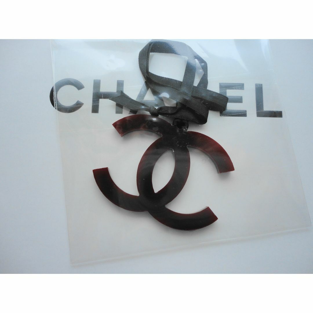 CHANEL(シャネル)のシャネル　ワインレッド　ココマーク　チャーム　非売品　レア♬ レディースのアクセサリー(チャーム)の商品写真